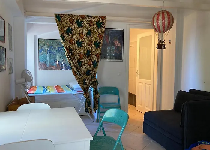 La Casa Tra Gli Alberi E Il Cottage